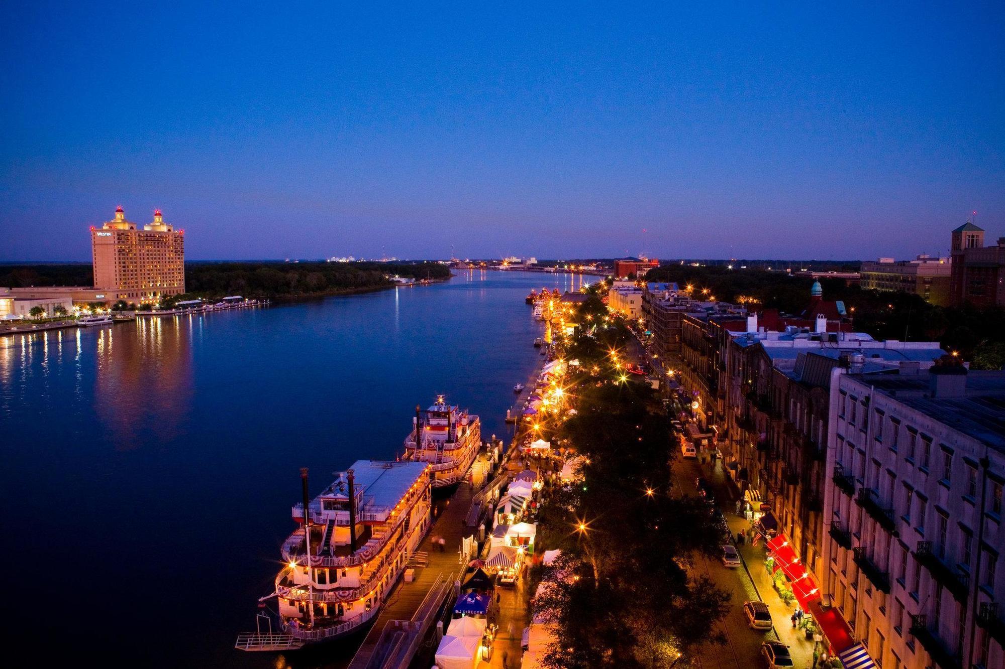 แพลนเตอร์ อินน์ ออน เรย์โนลด์ สแควร์ ซาวานนาห์ ภายนอก รูปภาพ